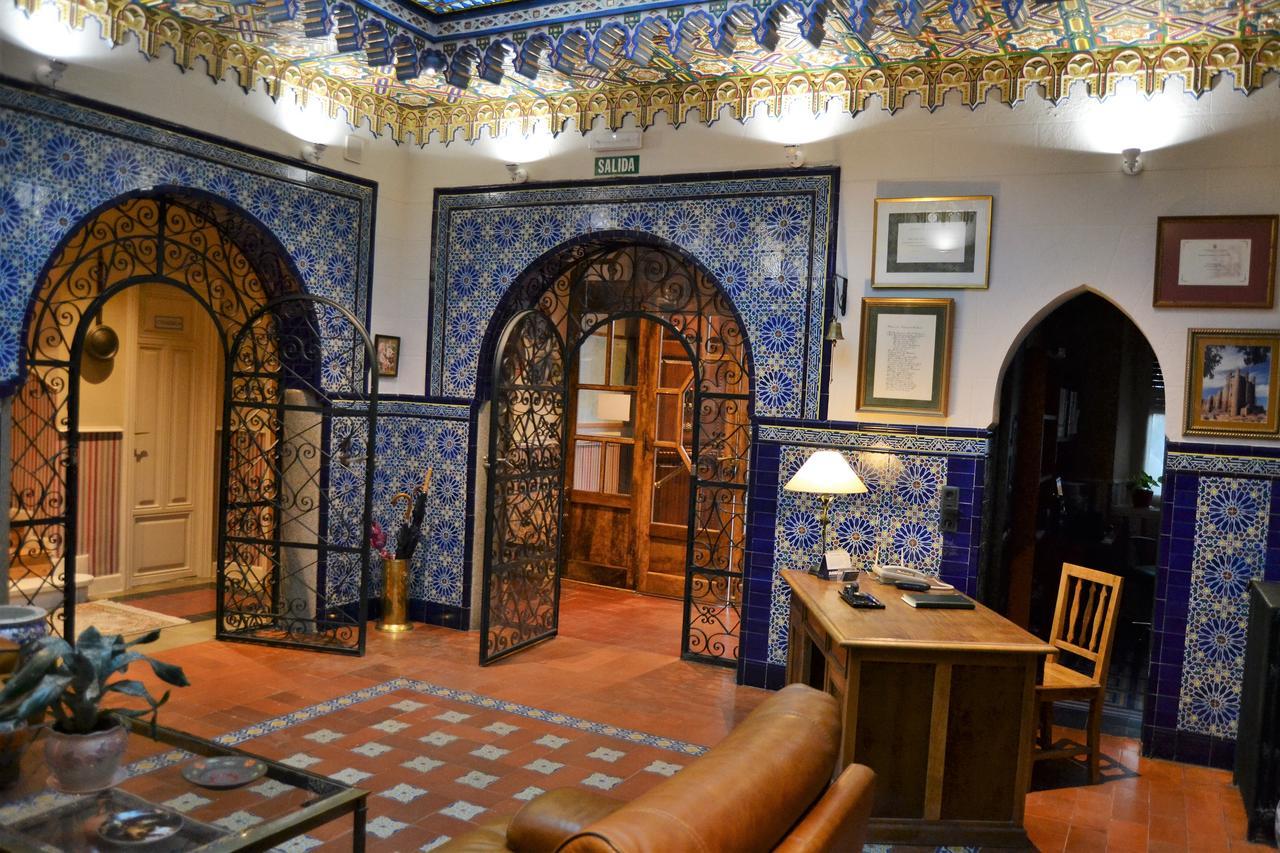 Hotel Villegas バレンシア・デ・ドン・フアン エクステリア 写真